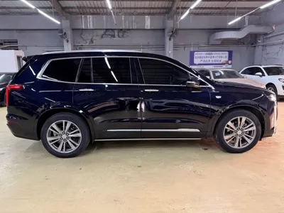 Cadillac XT6