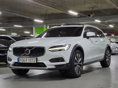Volvo V90