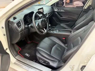 Mazda 3 Axela