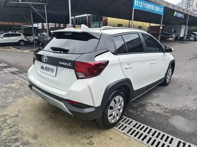 Toyota Yaris L