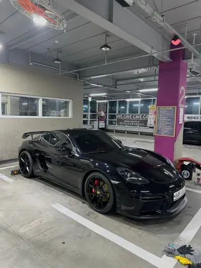 Porsche 718