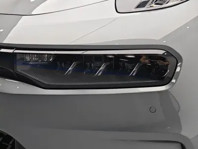Zeekr 001