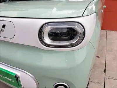 Wuling MINIEV