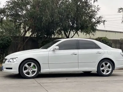Toyota Reiz