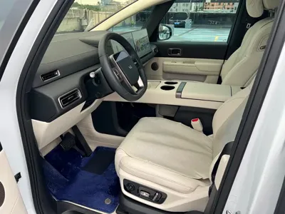 Li Auto Li MEGA