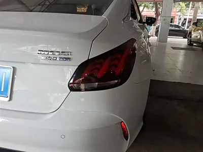 MG MG5