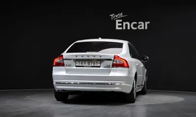 Volvo S80