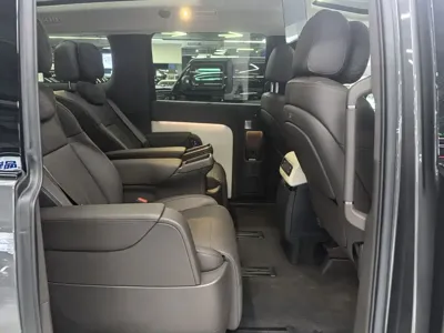 Li Auto Li MEGA