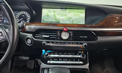 Genesis EQ900