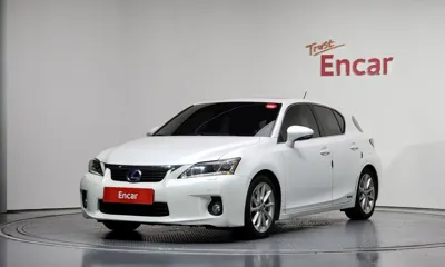 Lexus CT200h