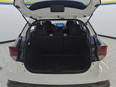 Toyota Yaris L