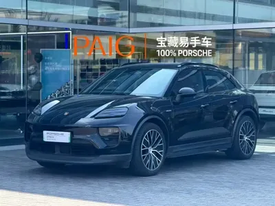 Porsche Macan EV
