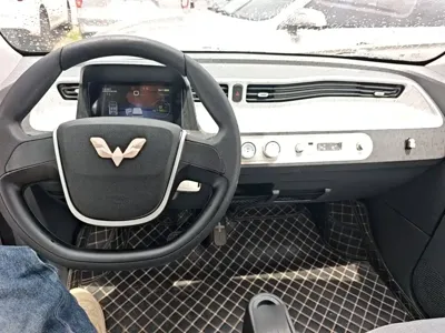 Wuling MINIEV