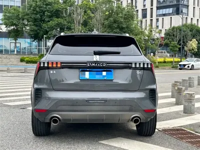 Lynk & Co 06