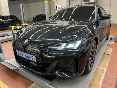 BMW i4