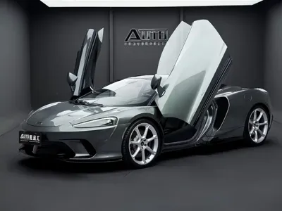 McLaren GT