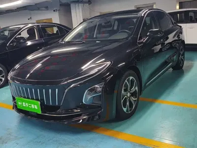 Hongqi Hongqi E-QM5