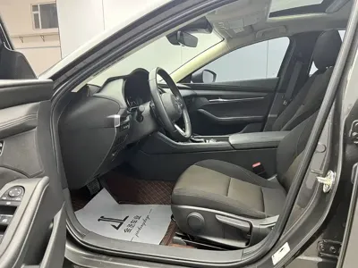 Mazda 3 Axela