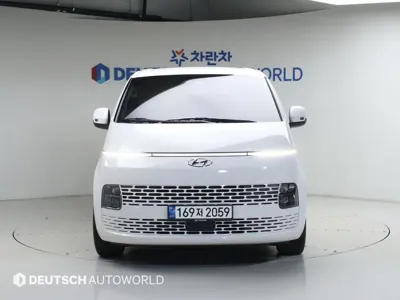 Hyundai Staria