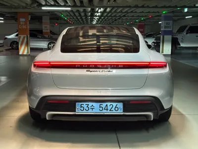 Porsche Taycan