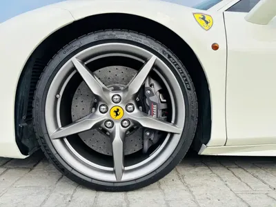 Ferrari 488