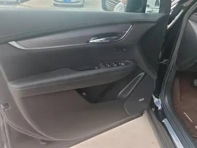 Cadillac XT6