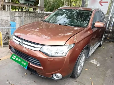Mitsubishi Outlander (Import)