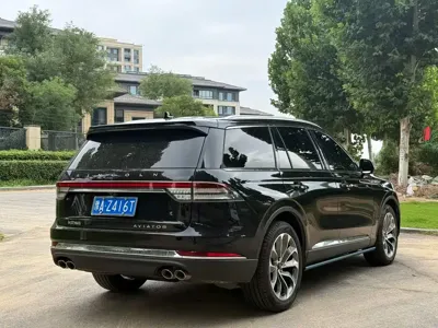 Lincoln Aviator