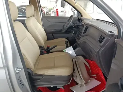 Wuling Hongguang V