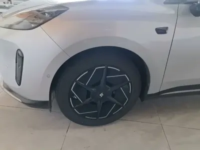 Hyper HT