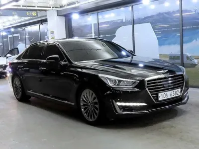 Genesis EQ900