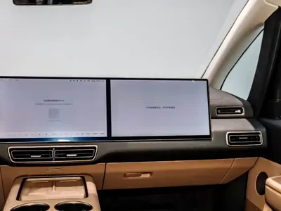 Li Auto Li MEGA