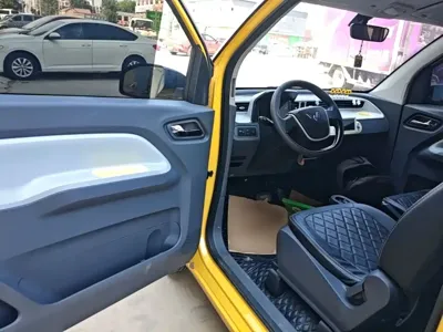 Wuling MINIEV