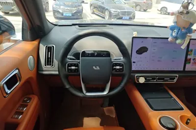 Li Auto L7