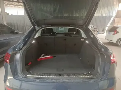 Audi e-tron (Import)