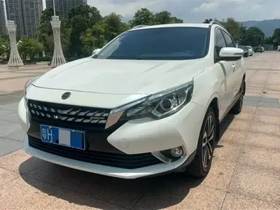 Venucia T90