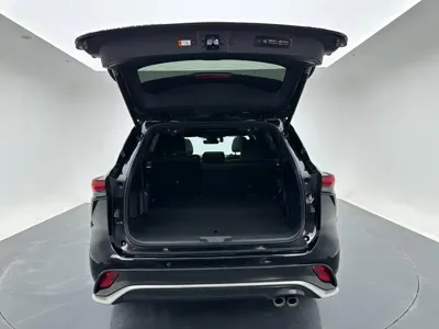 Toyota Crown Kluger