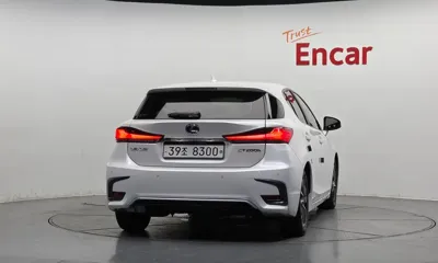 Lexus CT200h