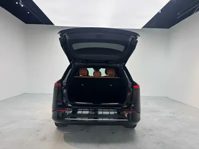 Xpeng G9