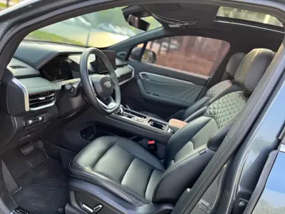 Geely Haoyue L