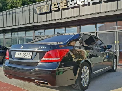 Hyundai Equus