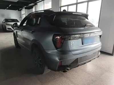 Lynk & Co 01