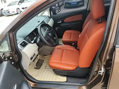 Venucia R50