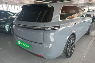 Li Auto L8