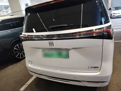 Buick GL8 Hybrid