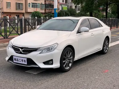 Toyota Reiz