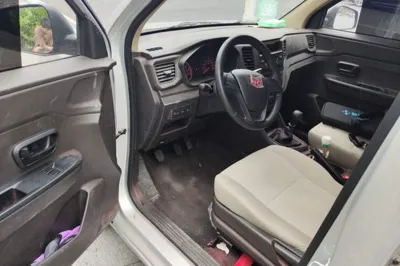 Wuling Hongguang V