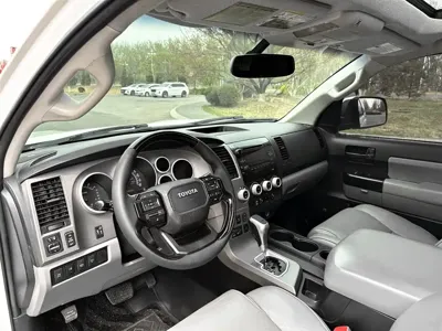 Toyota Sequoia