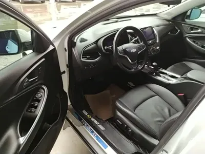 Chevrolet Malibu XL