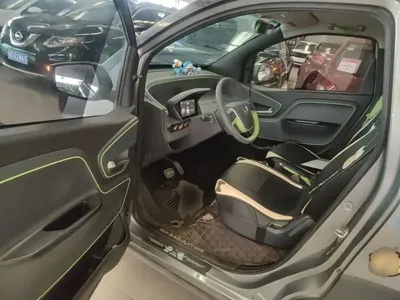 Baojun E100